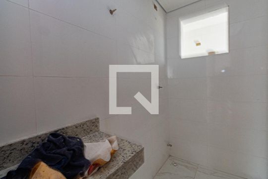 Banheiro de apartamento à venda com 2 quartos, 45m² em Vila Isolina Mazzei, São Paulo