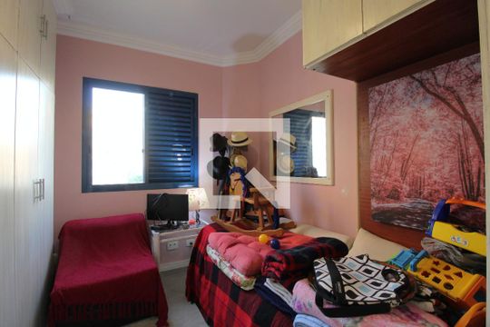 Suíte de apartamento para alugar com 2 quartos, 70m² em Indianópolis, São Paulo