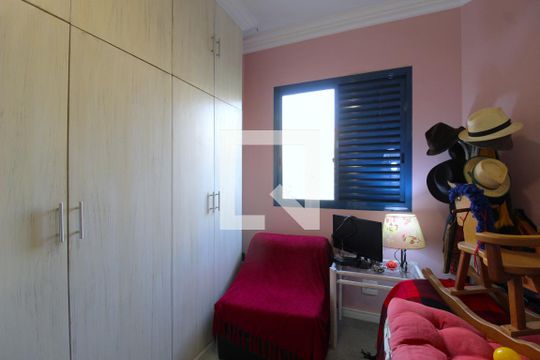Suíte de apartamento para alugar com 2 quartos, 70m² em Indianópolis, São Paulo