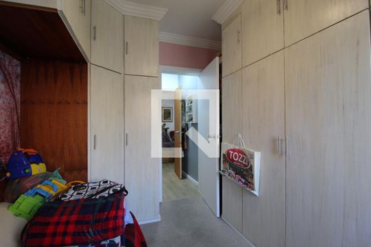 Suíte de apartamento para alugar com 2 quartos, 70m² em Indianópolis, São Paulo