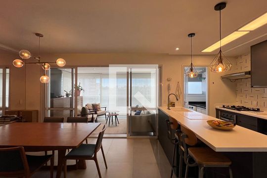 Sala de Jantar de apartamento para alugar com 2 quartos, 84m² em Pinheiros, São Paulo