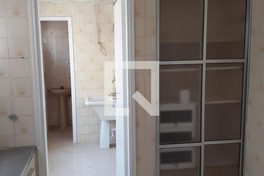 Cozinha de apartamento à venda com 2 quartos, 66m² em Jardim Campos Elíseos, Campinas