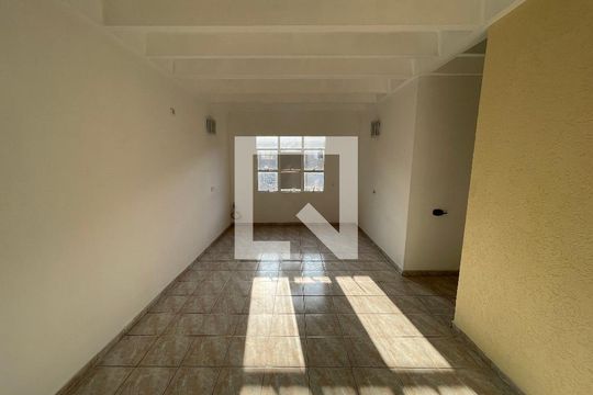 Apartamento para alugar com 2 quartos, 61m² em Jardim Arpoador, São Paulo