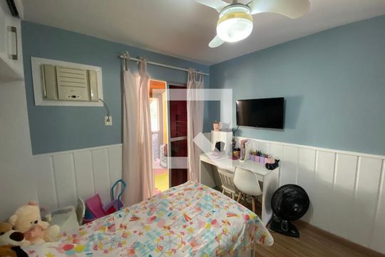 Quarto 2 de casa à venda com 2 quartos, 75m² em Taquara, Rio de Janeiro