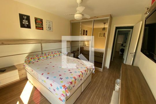 Quarto 1 de casa à venda com 2 quartos, 75m² em Taquara, Rio de Janeiro