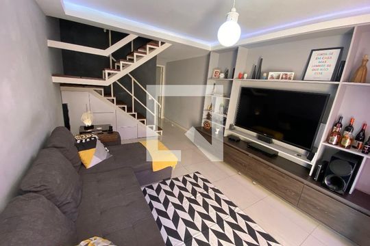 Sala de casa à venda com 2 quartos, 75m² em Taquara, Rio de Janeiro