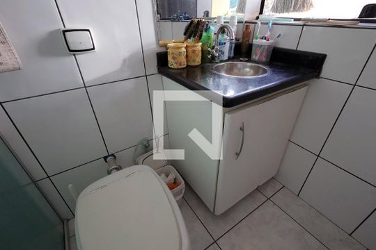 Banheiro Suíte 3 de casa para alugar com 4 quartos, 320m² em Jardim Guarará, Santo André
