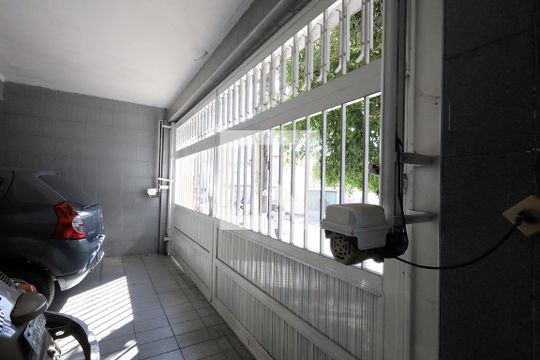 Garagem de casa para alugar com 4 quartos, 320m² em Jardim Guarará, Santo André