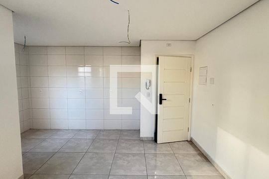 Sala de apartamento à venda com 2 quartos, 63m² em Jardim Santo Alberto, Santo André