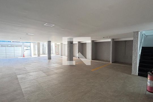 Garagem de apartamento à venda com 2 quartos, 69m² em Jardim Santo Alberto, Santo André