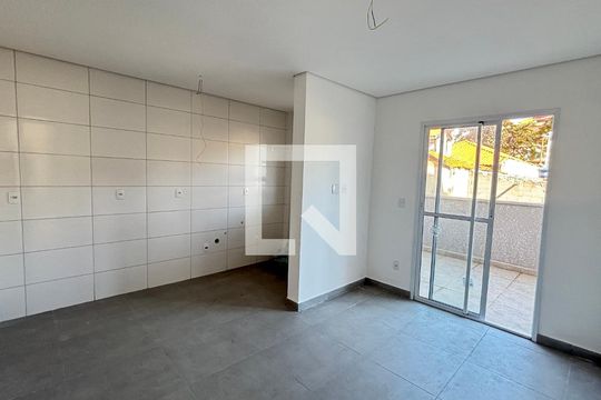 Apartamento à venda com 2 quartos, 69m² em Jardim Santo Alberto, Santo André