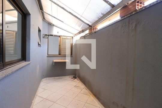 Quintal de apartamento à venda com 2 quartos, 67m² em Vila Humaita, Santo André