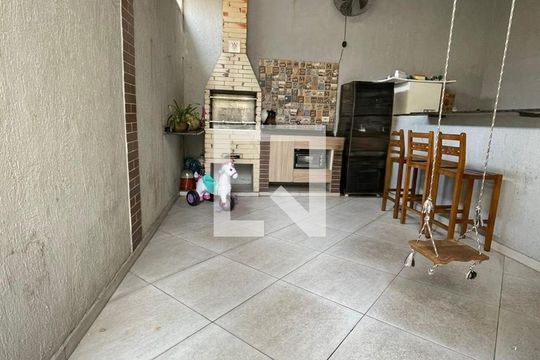 Área Externa de casa à venda com 3 quartos, 100m² em Parque Monte Alegre, Taboão da Serra
