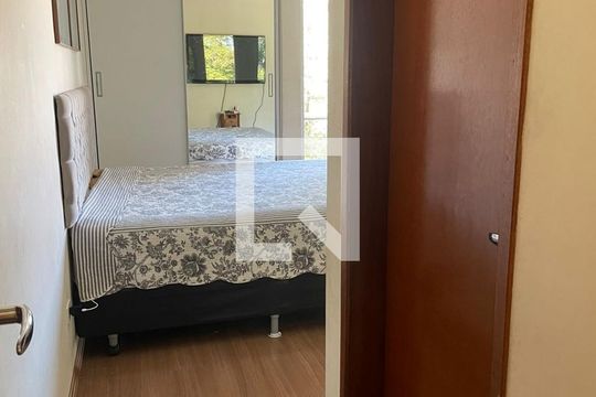 Quarto 1 de casa à venda com 3 quartos, 100m² em Parque Monte Alegre, Taboão da Serra