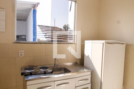 Sala e Cozinha de apartamento para alugar com 2 quartos, 45m² em Jardim Monte Kemel, São Paulo