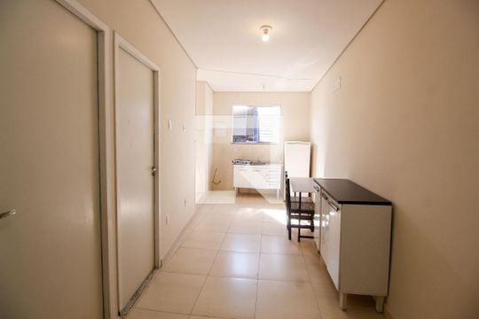 Sala e Cozinha de apartamento para alugar com 2 quartos, 45m² em Jardim Monte Kemel, São Paulo