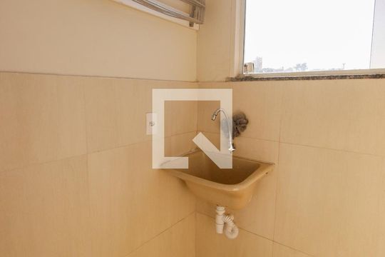 Área de Serviço de apartamento para alugar com 2 quartos, 45m² em Jardim Monte Kemel, São Paulo