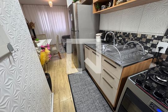 Cozinha de apartamento à venda com 2 quartos, 46m² em Santos Dumont, São Leopoldo