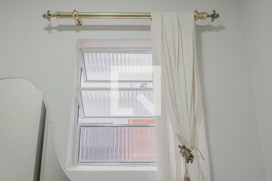 Lavabo de casa para alugar com 2 quartos, 140m² em Pinheiros, São Paulo