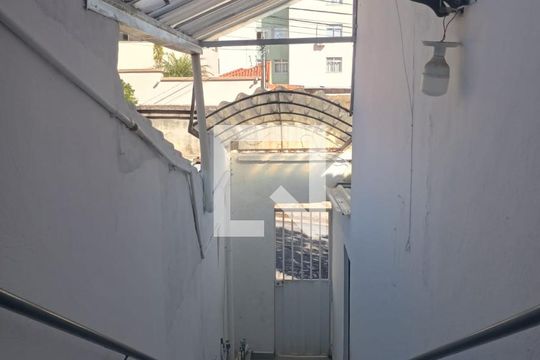 Entrada pedestre de casa para alugar com 3 quartos, 180m² em Floramar, Belo Horizonte