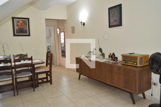 Sala de casa de condomínio à venda com 3 quartos, 110m² em Vila Mariana, São Paulo
