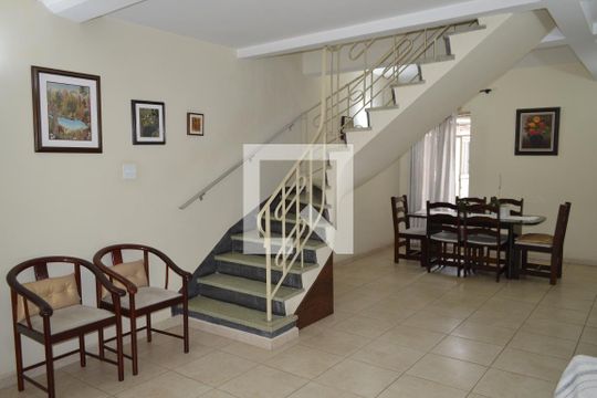 Sala de casa de condomínio à venda com 3 quartos, 110m² em Vila Mariana, São Paulo