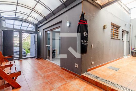 Quintal de casa à venda com 3 quartos, 220m² em Perdizes, São Paulo