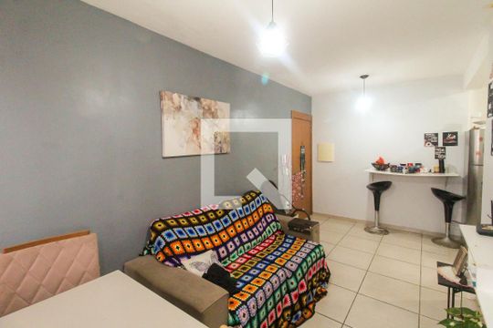 Sala de apartamento à venda com 2 quartos, 45m² em Olaria, Canoas