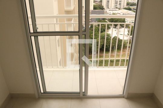Varanda de apartamento à venda com 1 quarto, 25m² em Parque Industrial Tomas Edson, São Paulo