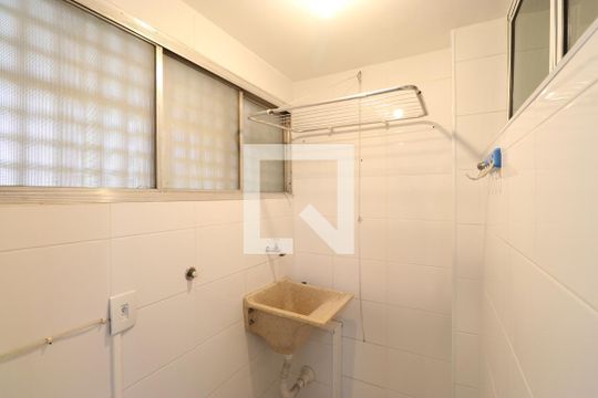 Área de Serviço de apartamento para alugar com 2 quartos, 47m² em Sumarezinho, São Paulo