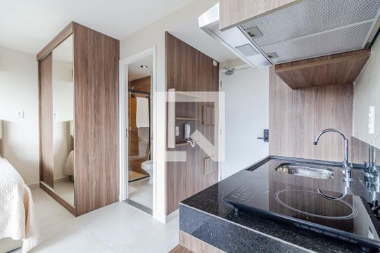 Studio de kitnet/studio para alugar com 1 quarto, 24m² em Pinheiros, São Paulo