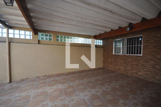 Garagem de casa à venda com 3 quartos, 150m² em Vila Nova Carolina, São Paulo