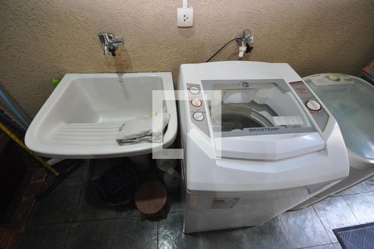 Área de Serviço de casa à venda com 3 quartos, 150m² em Vila Nova Carolina, São Paulo