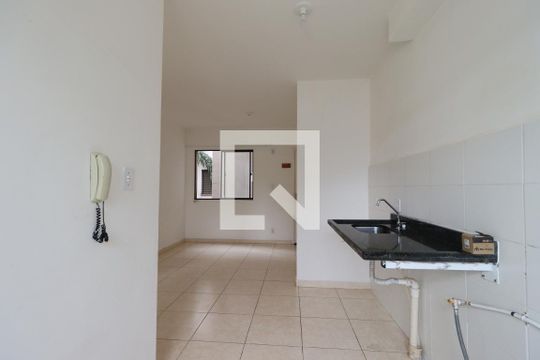 Cozinha de apartamento para alugar com 2 quartos, 42m² em Planalto Verde, Ribeirão Preto