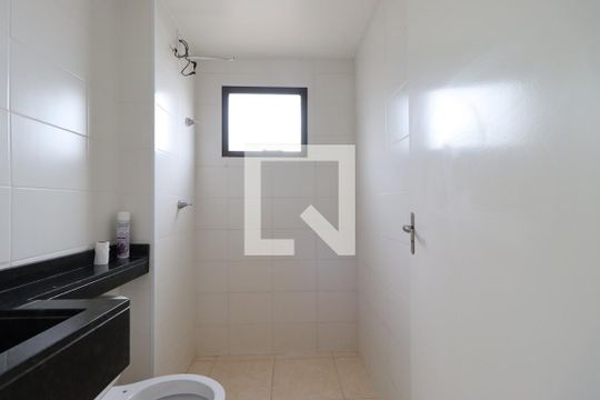 Banheiro de apartamento para alugar com 2 quartos, 42m² em Planalto Verde, Ribeirão Preto