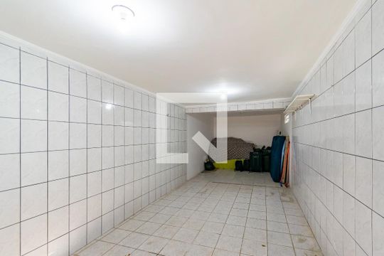 Garagem de casa para alugar com 2 quartos, 90m² em Vila Campestre, São Paulo
