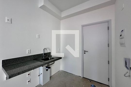Studio de kitnet/studio à venda com 0 quarto, 23m² em Vila Cordeiro, São Paulo