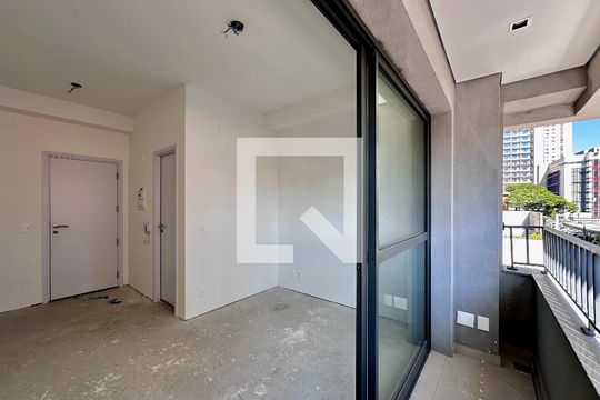 Sacada de kitnet/studio à venda com 0 quarto, 23m² em Vila Cordeiro, São Paulo
