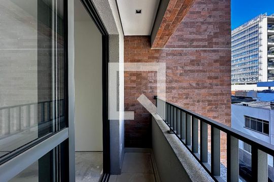 Sacada de kitnet/studio à venda com 0 quarto, 25m² em Vila Cordeiro, São Paulo