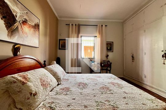 Suíte de casa à venda com 4 quartos, 247m² em Jardim Nossa Senhora Auxiliadora, Campinas