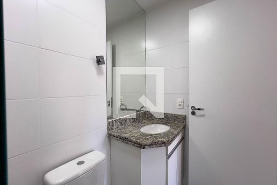 Banheiro de apartamento para alugar com 1 quarto, 35m² em Liberdade, São Paulo