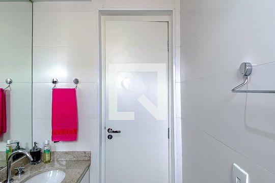 Banheiro da Suíte 1 de apartamento à venda com 2 quartos, 89m² em Mooca, São Paulo