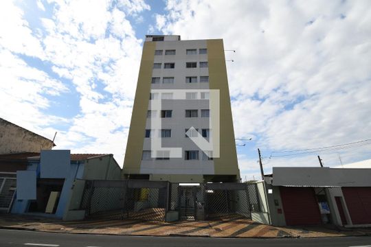 Fachada do Prédio de apartamento à venda com 1 quarto, 55m² em Ponte Preta, Campinas