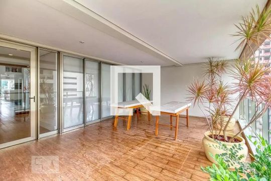 Área comum de kitnet/studio para alugar com 1 quarto, 62m² em Itaim Bibi, São Paulo