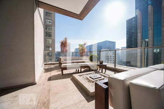 Área comum de kitnet/studio para alugar com 1 quarto, 62m² em Itaim Bibi, São Paulo