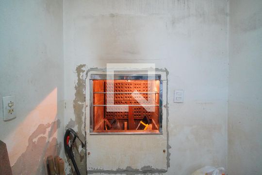 Churrasqueira de casa à venda com 2 quartos, 100m² em Humaitá, Porto Alegre
