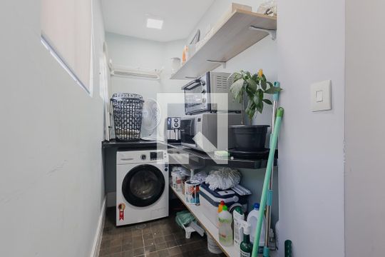 Área de Serviço de apartamento para alugar com 1 quarto, 45m² em Pinheiros, São Paulo