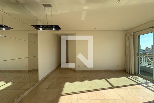 Sala de apartamento para alugar com 2 quartos, 74m² em Jardim Bela Vista, Santo André