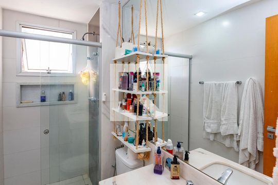 Banheiro da Suíte de apartamento à venda com 3 quartos, 126m² em Vale do Sereno, Nova Lima
