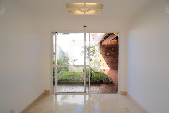 Quintal de casa de condomínio à venda com 5 quartos, 290m² em Vila Carrão, São Paulo